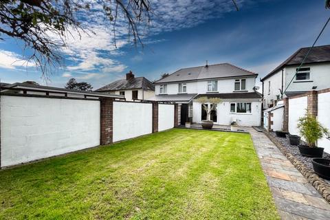 17 Beechwood Avenue, Neath, SA11 3TE