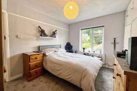 17 Beechwood Avenue, Neath, SA11 3TE