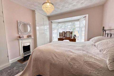 17 Beechwood Avenue, Neath, SA11 3TE