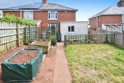 29 Attwyll Avenue, Exeter, EX2 5HW