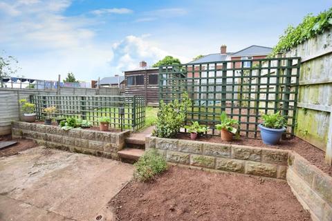 29 Attwyll Avenue, Exeter, EX2 5HW