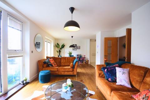 2 bedroom flat for sale, Sea Road, Bournemouth BH5