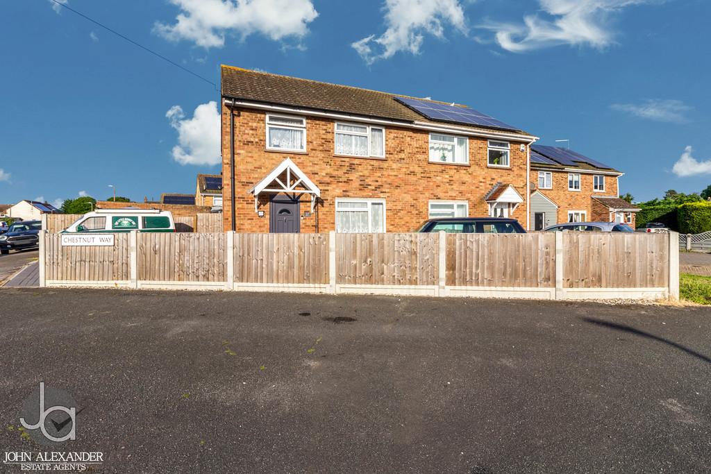 Walnut Tree Way, Tiptree 3 bed semidetached house for sale £325,000