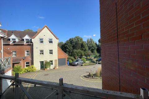 1 bedroom in a house share to rent, Old Laundry Court, Norwich