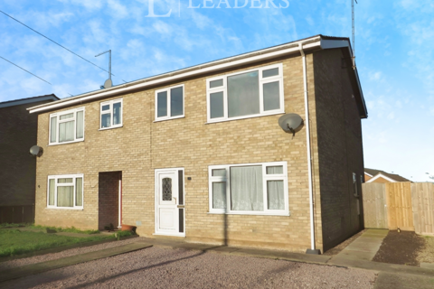 3 bedroom semi-detached house to rent, Willders Garth, Holbeach, PE12