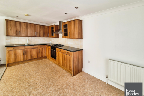 2 bedroom apartment to rent, Carisbrooke Road, Newport