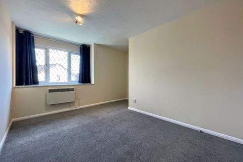 2 bedroom maisonette to rent, Oldhams Meadow, Aylesbury