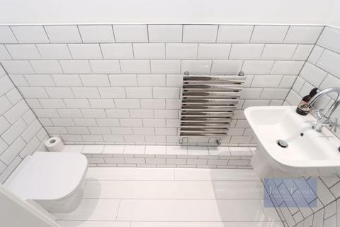 2 Regents Drive, Woodford Green, IG8 8RZ