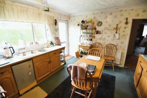 4 bedroom chalet for sale, St Giles Grove, Elm, Wisbech, Cambridgeshire, PE14 0BJ