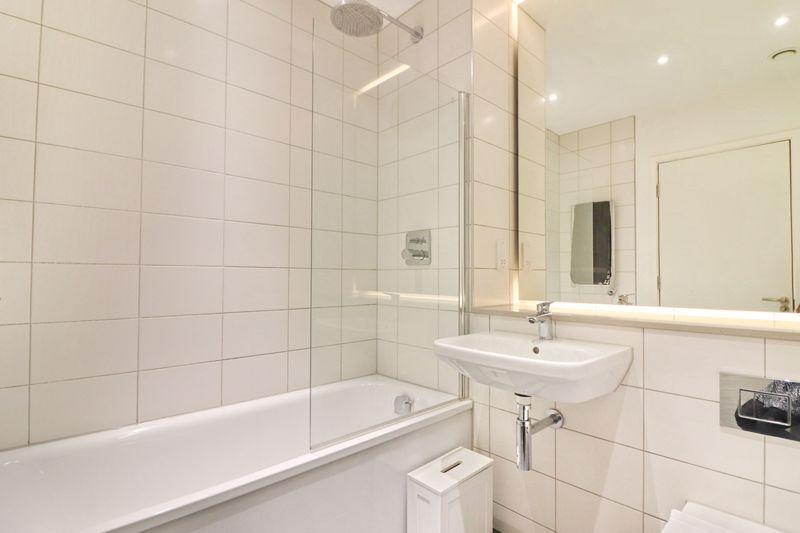 En Suite Bathroom