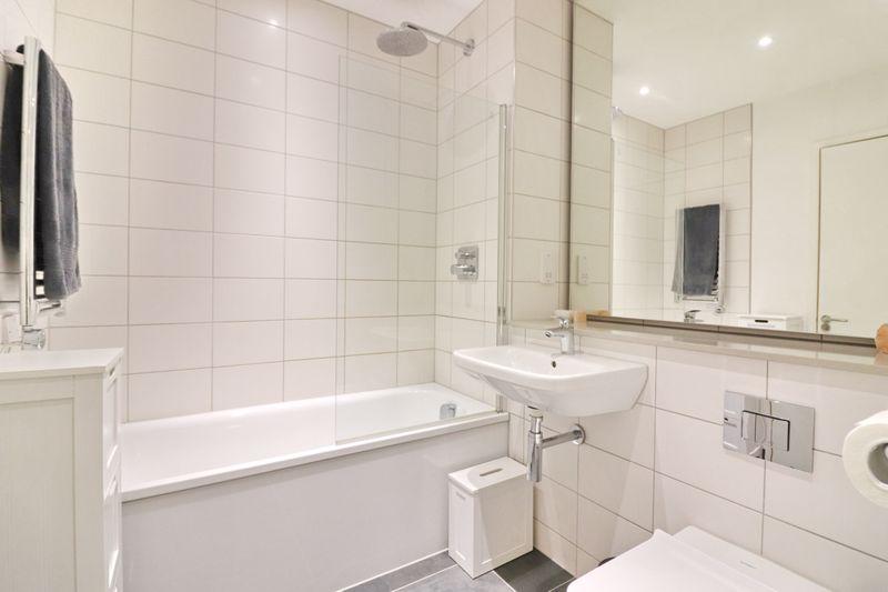 En Suite Bathroom
