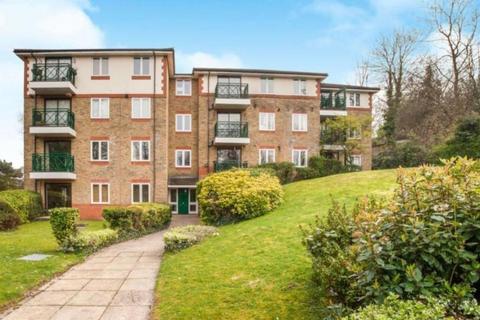 2 bedroom flat to rent, Lime Tree Court, Haling Park Road, South Croydon, Surrey, CR2 6NE