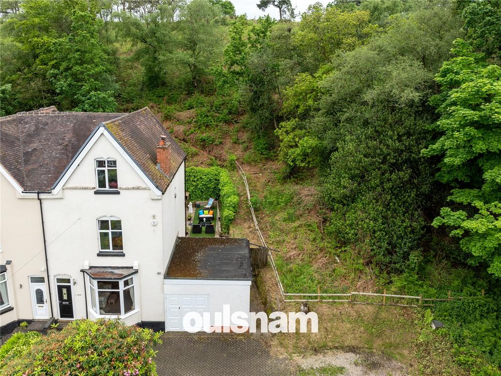 Leach Green Lane, Rednal, Birmingham... 4 bed semidetached house for
