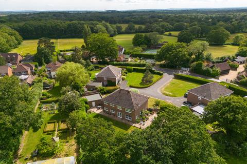 5 bedroom detached house for sale, Gadbridge Lane, Ewhurst, Surrey