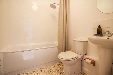 1 bedroom flat for sale, Sevier Street, Bristol BS2