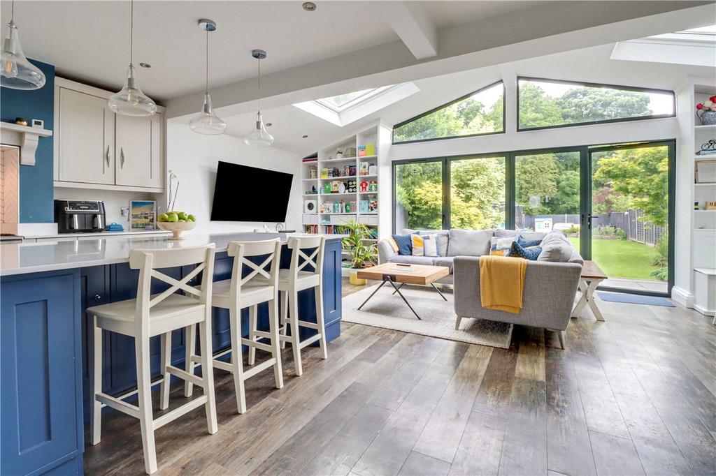 Kitchen/Dining