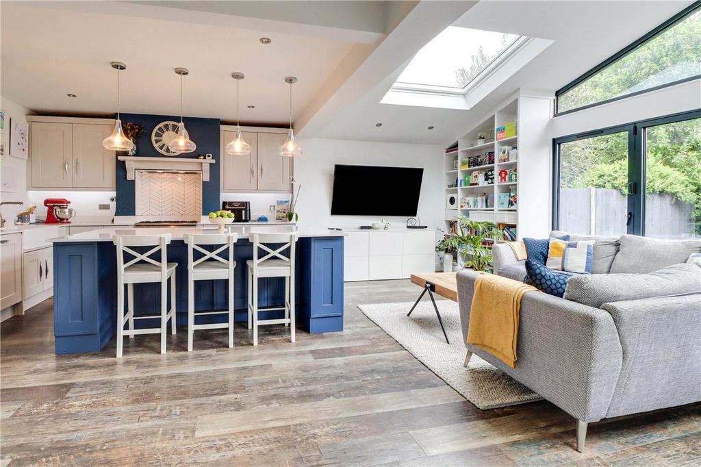 Kitchen/Dining