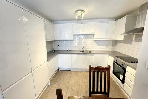 2 bedroom flat to rent, Wise Road, Stratford