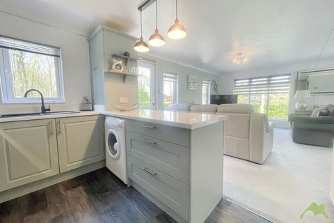 2 bedroom lodge for sale, The mallards, Woodlands Country Park, Preston