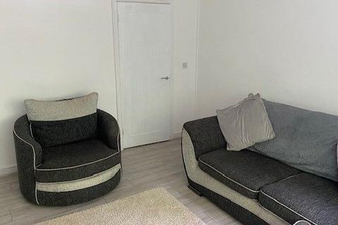 2 bedroom flat to rent, Lichfield Road, Wednesfield WV11