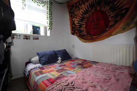 1 bedroom flat to rent, Dursley road, Kidbrook