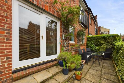 7 Camden Square, North Shields, NE30 1NR