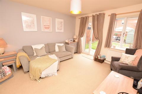 2 bedroom semi-detached house for sale, Thornbury Drive, Scartho Top DN33