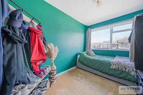 4 Bramble Croft, Erith, DA8 1BX