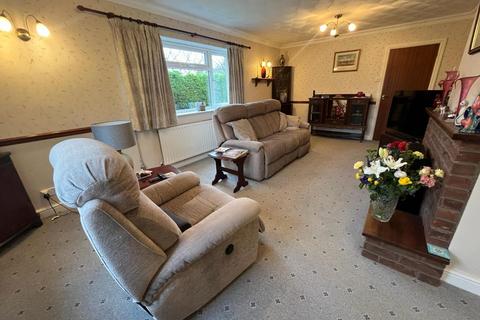 3 bedroom detached bungalow for sale, Low Road, Grayingham, Gainsborough