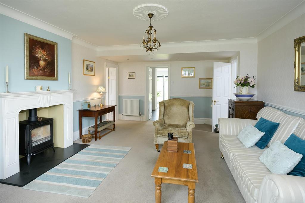 2 Burleaze Chippenham SN15 2 AY-9.jpg