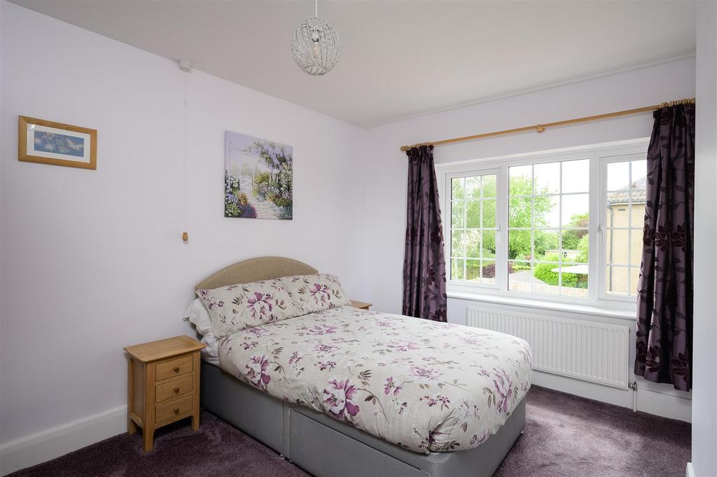 2 Burleaze Chippenham SN15 2 AY-18.jpg