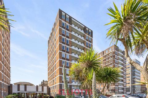 3 bedroom apartment for sale, Grand Avenue, Hove