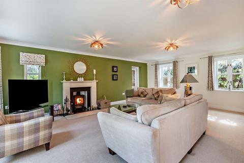 5 bedroom detached house for sale, Baldwin's Place, Harrietsham, Maidstone