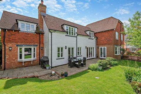 5 bedroom detached house for sale, Baldwin's Place, Harrietsham, Maidstone