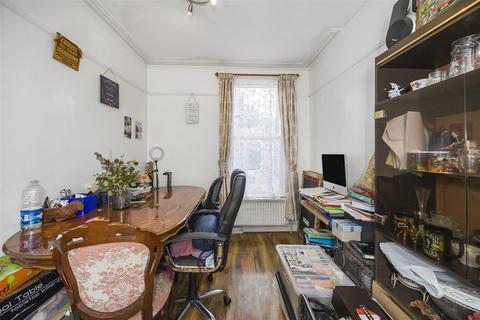 315 Capworth Street, London, E10 7BA