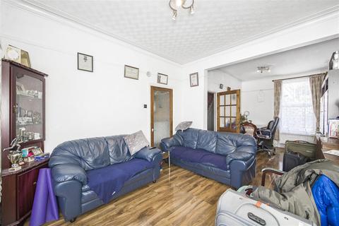 315 Capworth Street, London, E10 7BA
