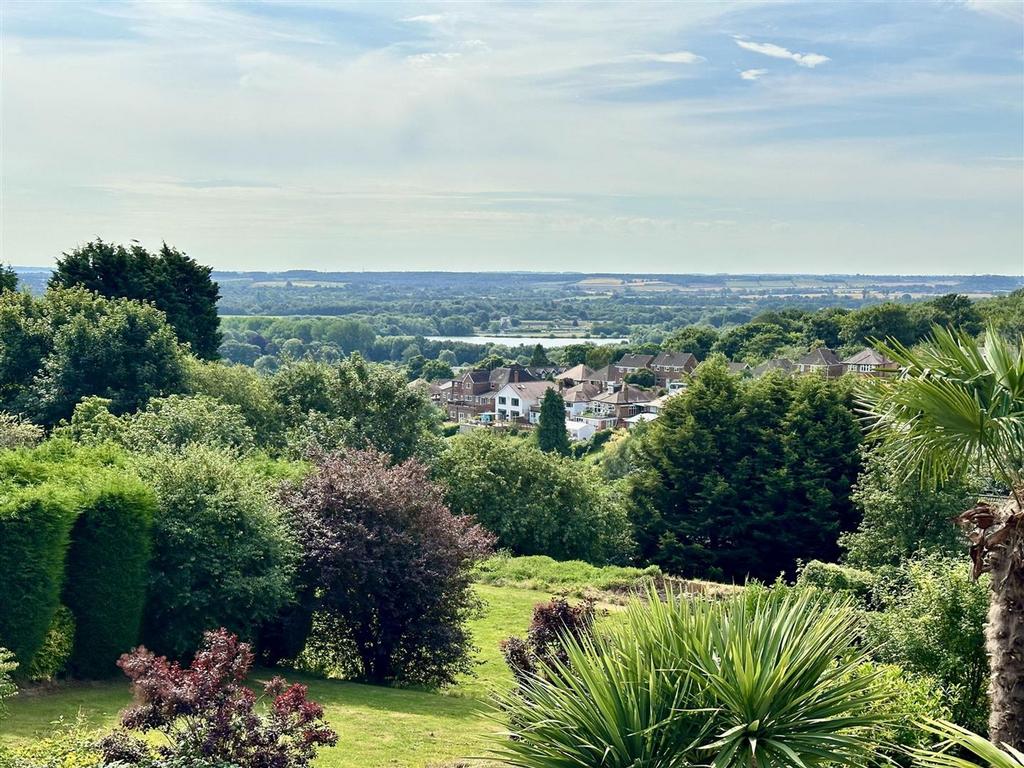 View towards Colwick Lake