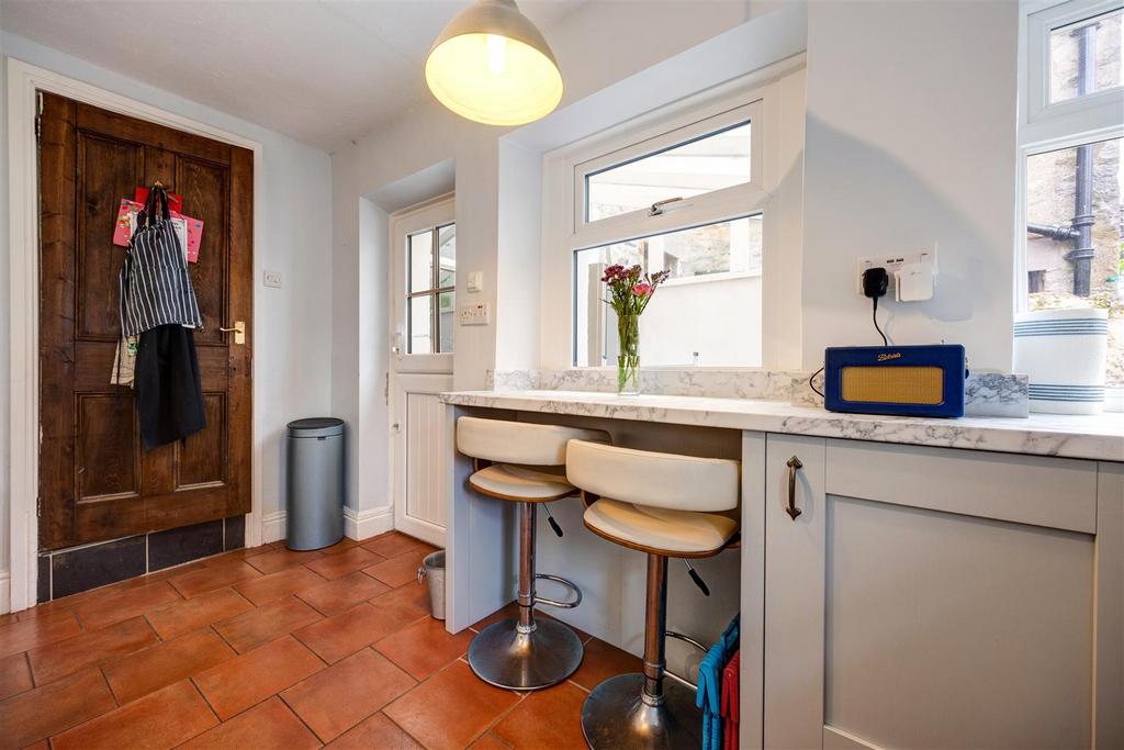 Kitchen 04.jpg