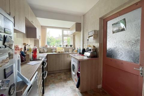 15 Lindrosa Road, Sutton Coldfield, B74 3JY
