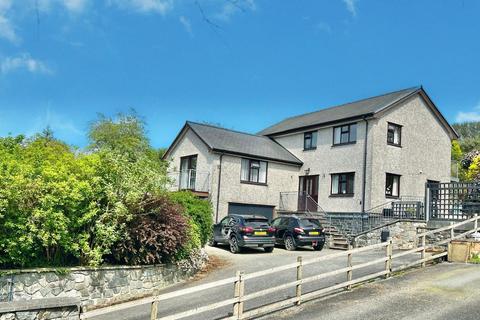 4 bedroom detached house for sale, Ffordd Trwyn Swch, Llanddoged, Llanrwst