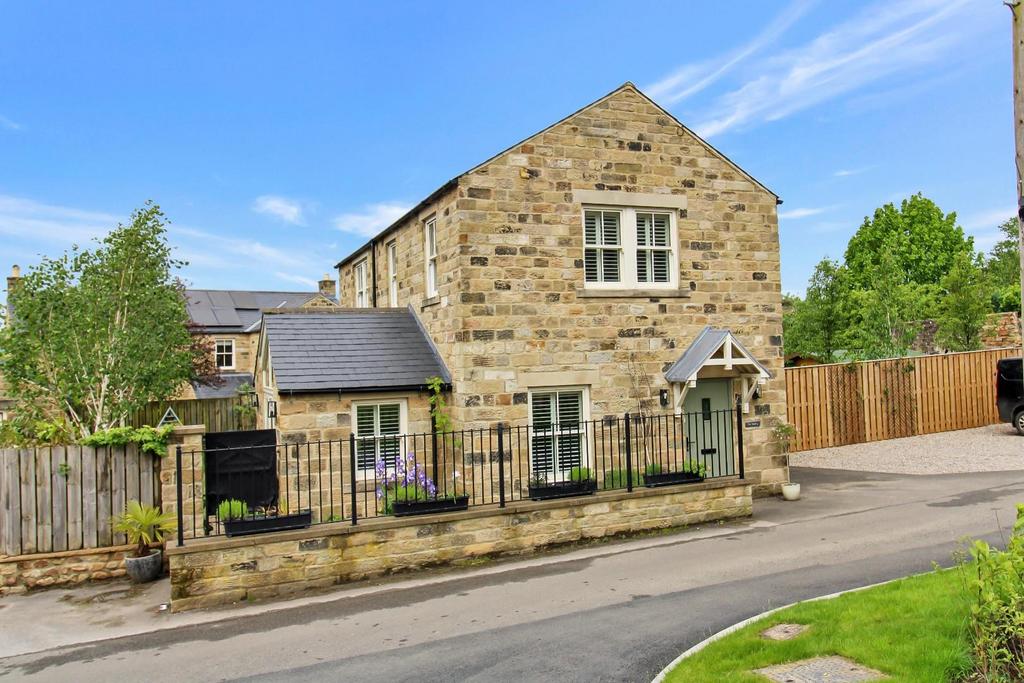 Back Lane, Kirkby Malzeard, Ripon 3 bed detached house for sale £480,000