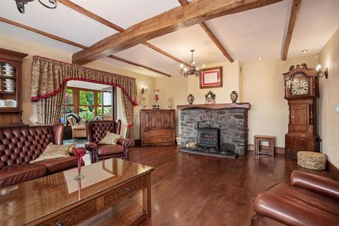 4 bedroom detached house for sale, Llanwnnen, Lampeter