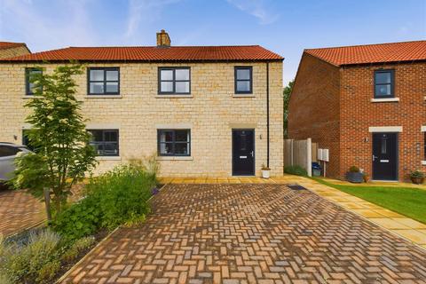 3 bedroom semi-detached house for sale, 17, Riccal Drive, Helmsley, North Yorkshire, YO62 5FF