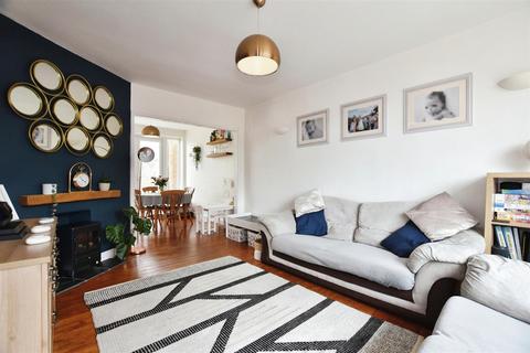 3 bedroom semi-detached house for sale, Caledonian Road, Stamford