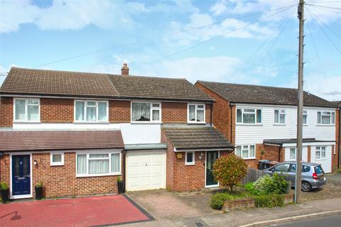 3 bedroom semi-detached house for sale, Musley Hill, Ware