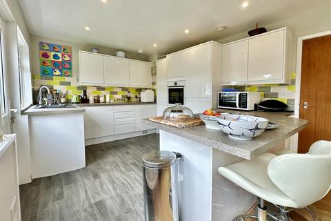 4 bedroom detached house for sale, Northfields lane, Brixham