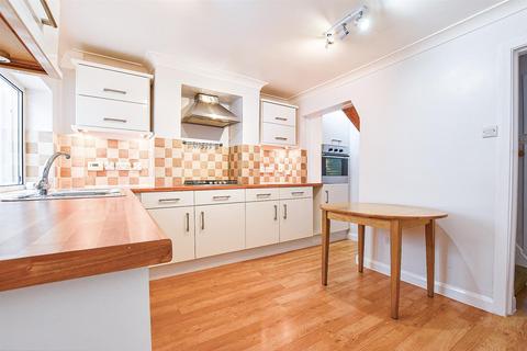 10 Ferry Lane, Wouldham, Rochester, ME1 3UU