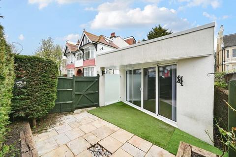 2 bedroom detached house for sale, Vallance Road, Hove BN3