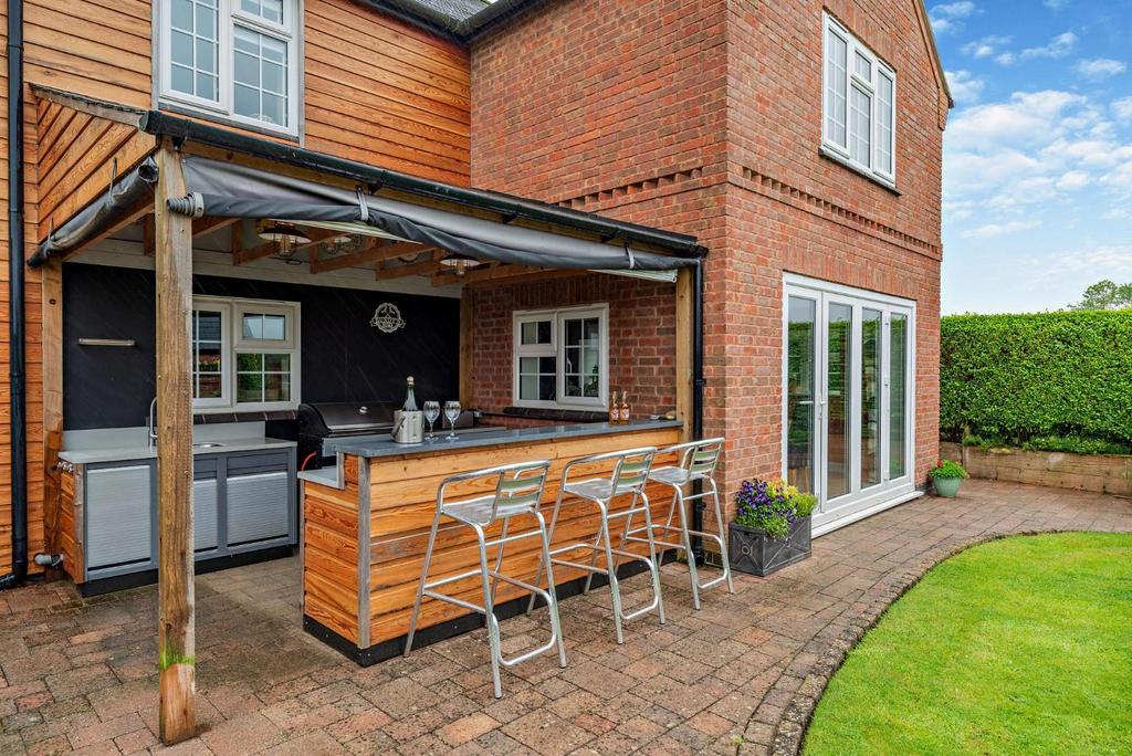 Garden Bar