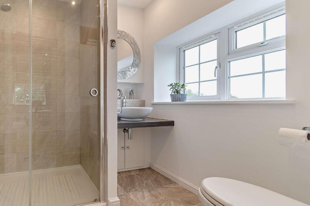 Master En-Suite